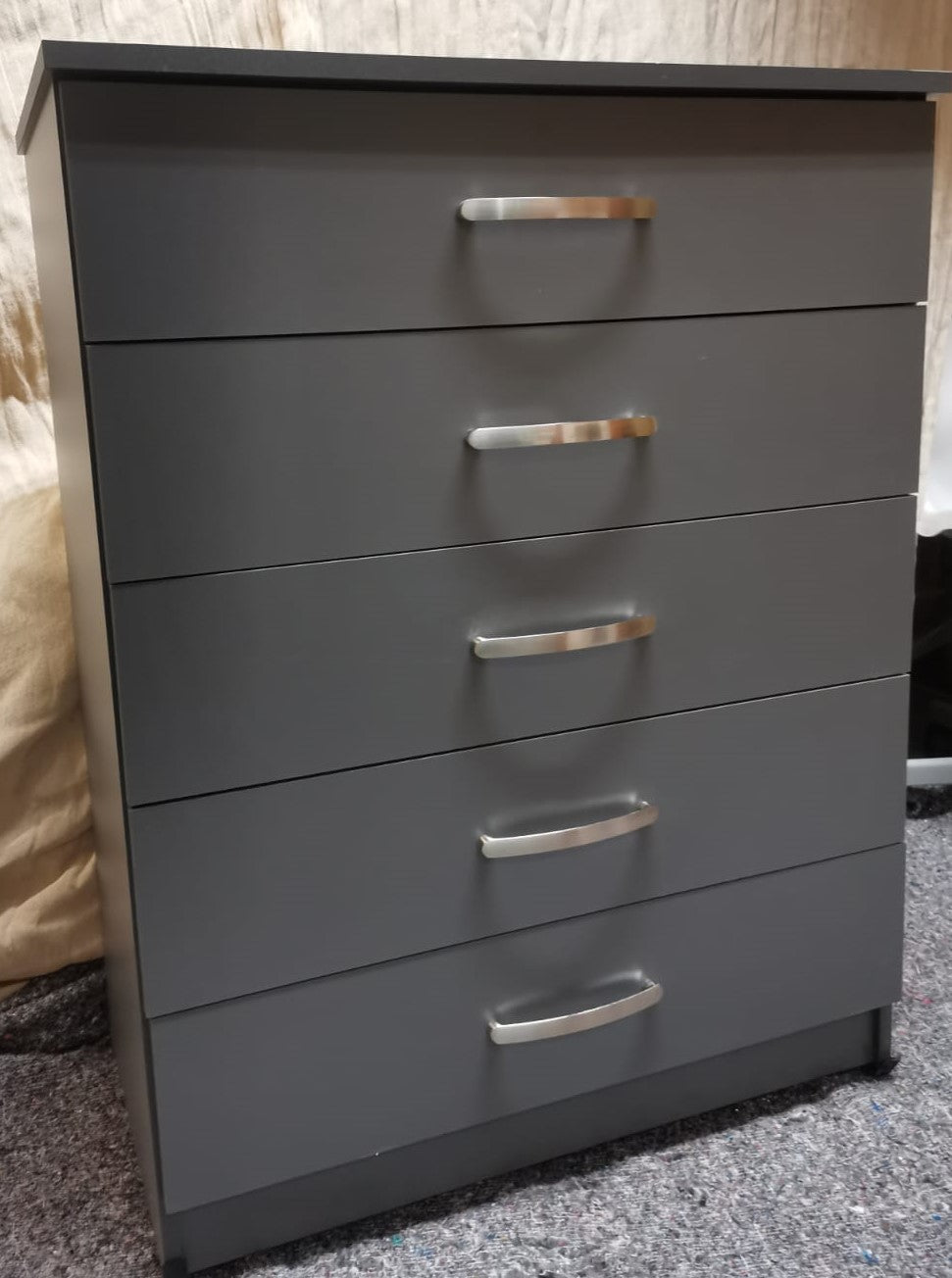 WW Chest of draws white or grey