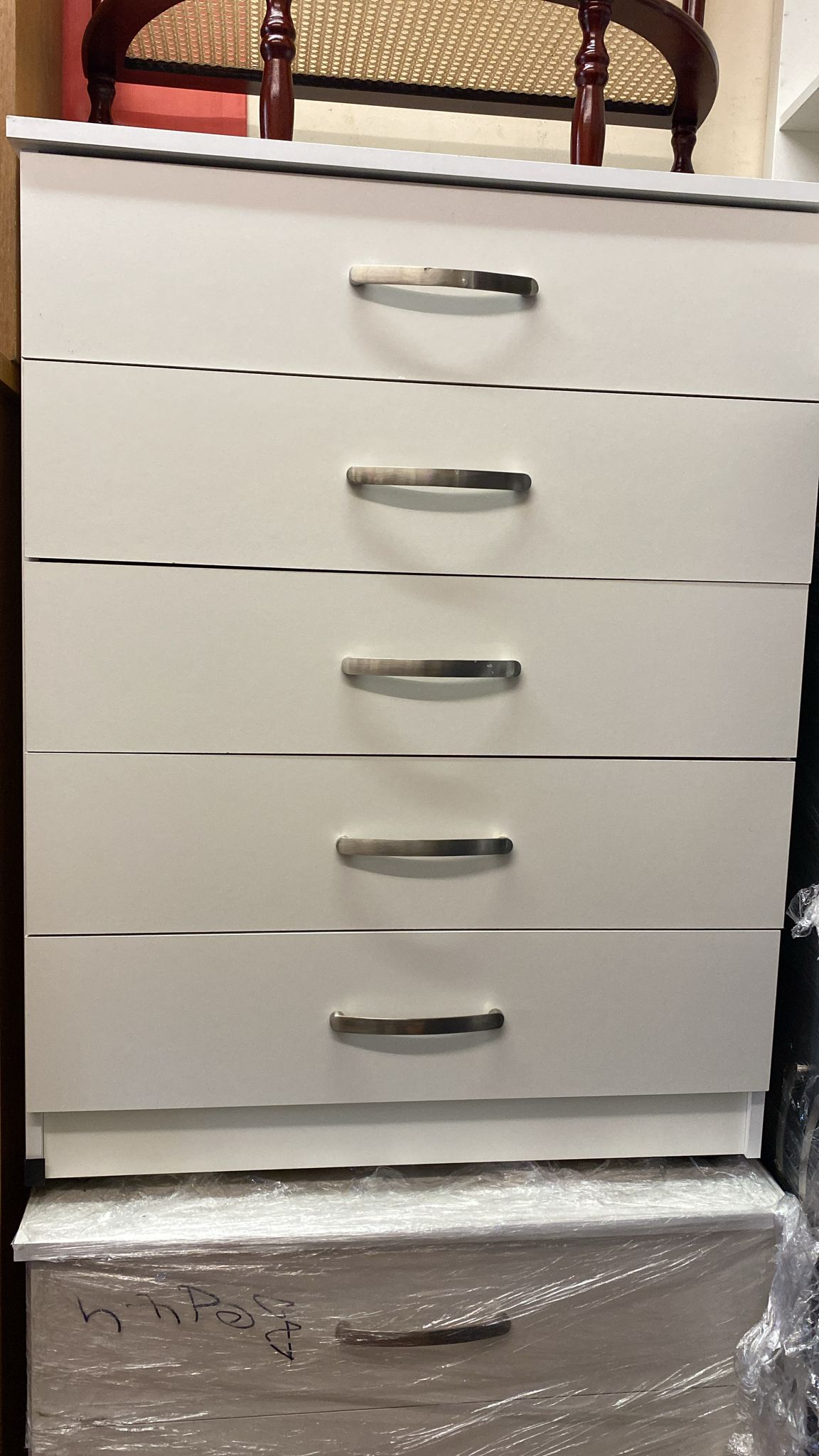 WW Chest of draws white or grey