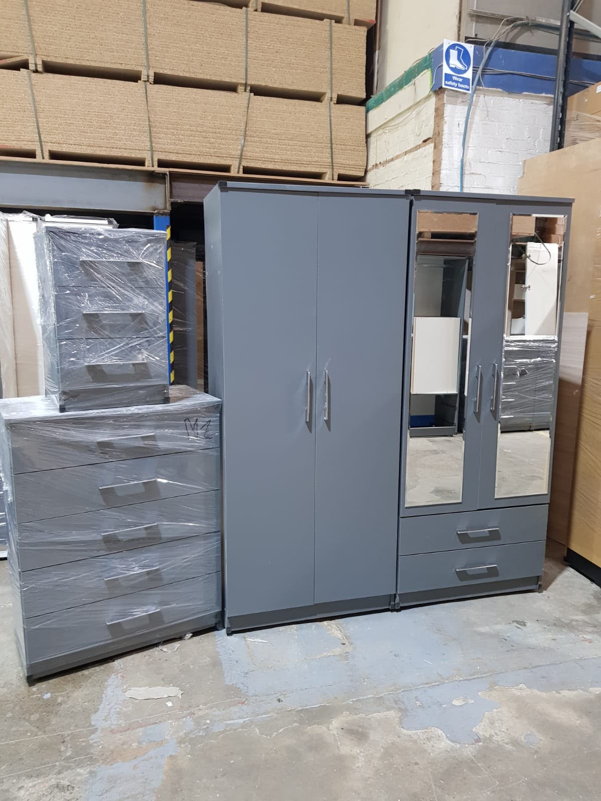 WW Wardrobe White or grey